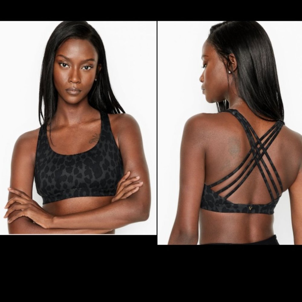 💖NWT 💖Set of 2 😍Super soft strappy back VS sports bra